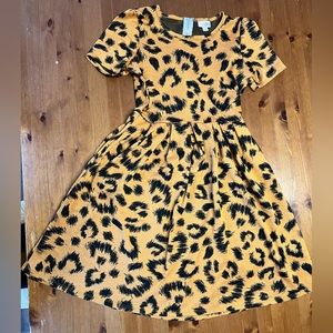 Cheetah 🐆 Amelia Lularoe M Medium dress Leopard gold black spots pockets